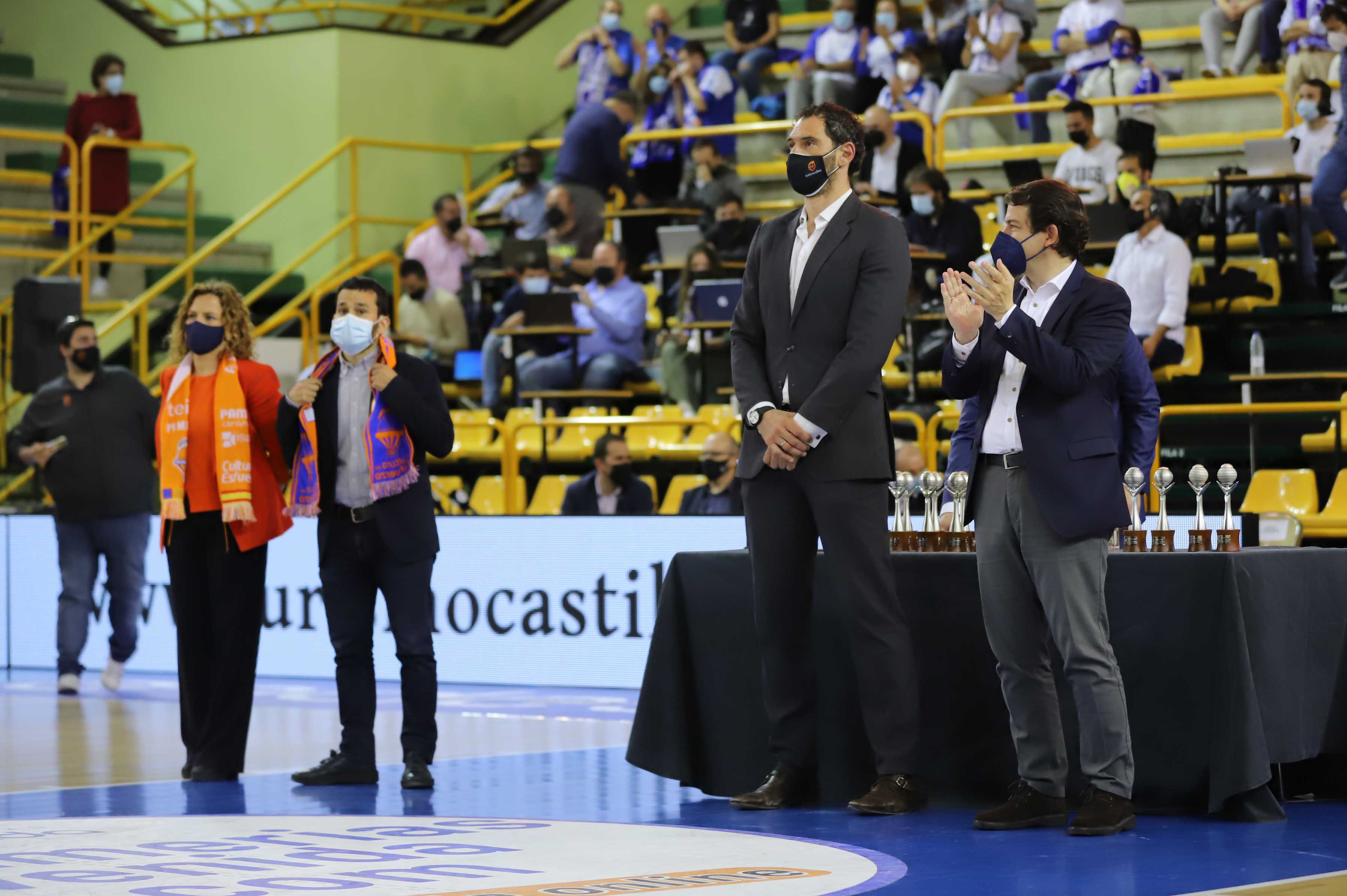 Celebración  del CB Avenida