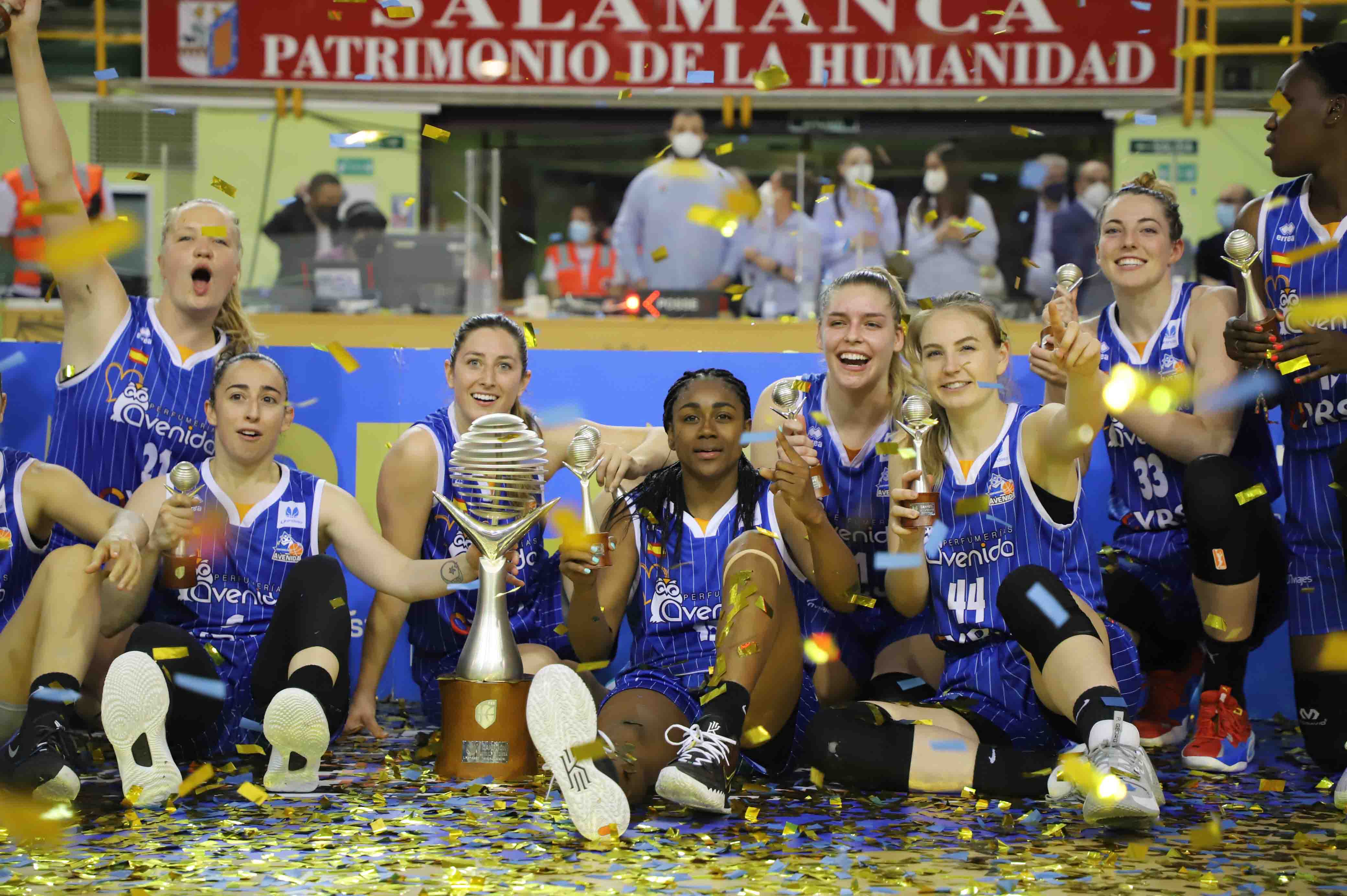 Celebración  del CB Avenida