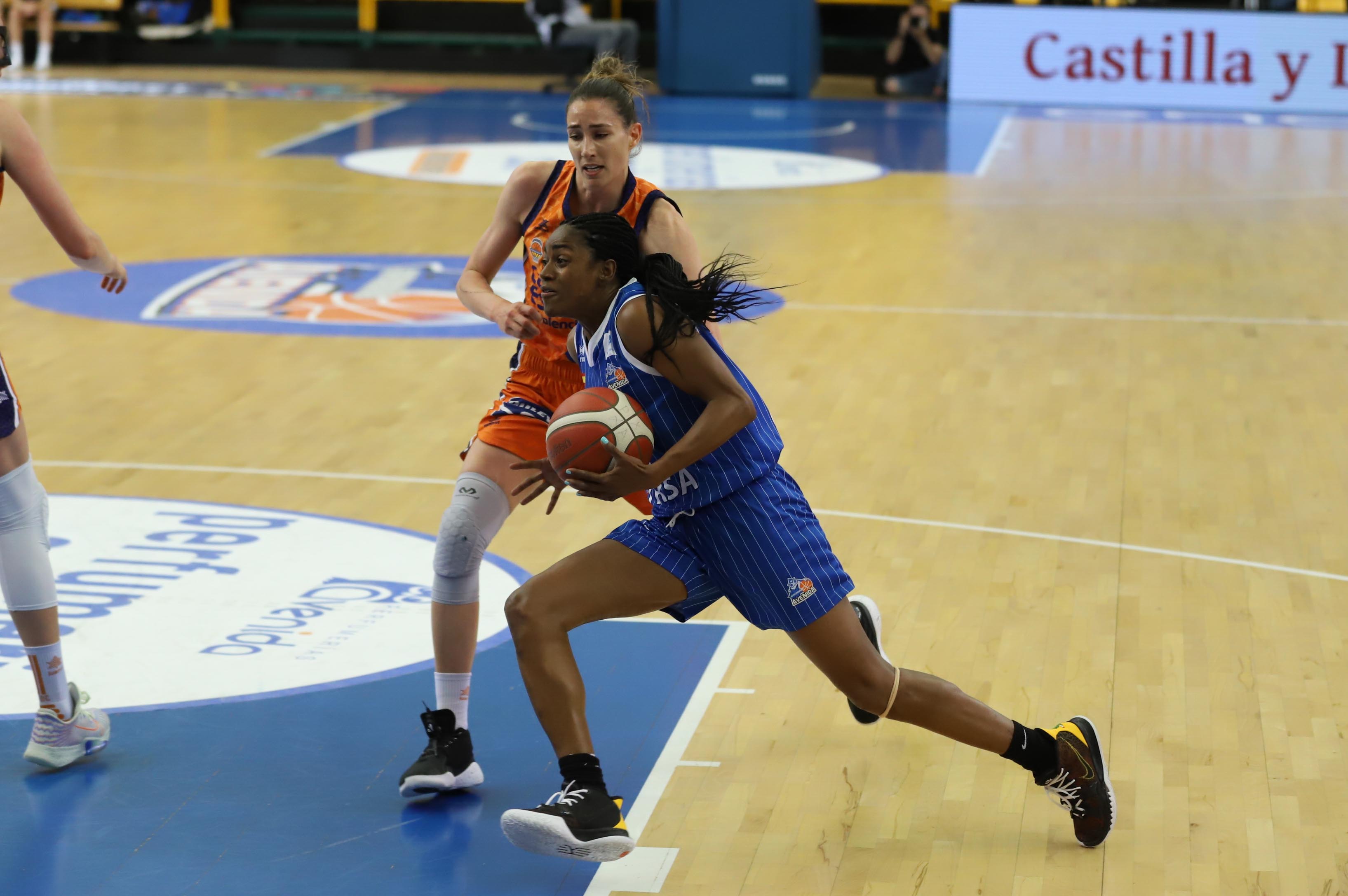 CB Avenida gana su séptima Liga Femenina (76-61)