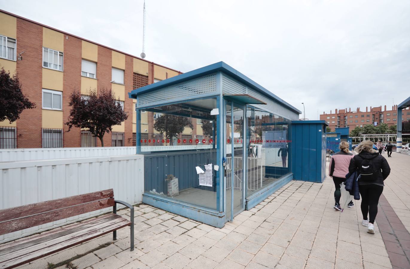 Fotos: Vecinos de La Victoria denuncia el abandono del aparcamiento del barrio