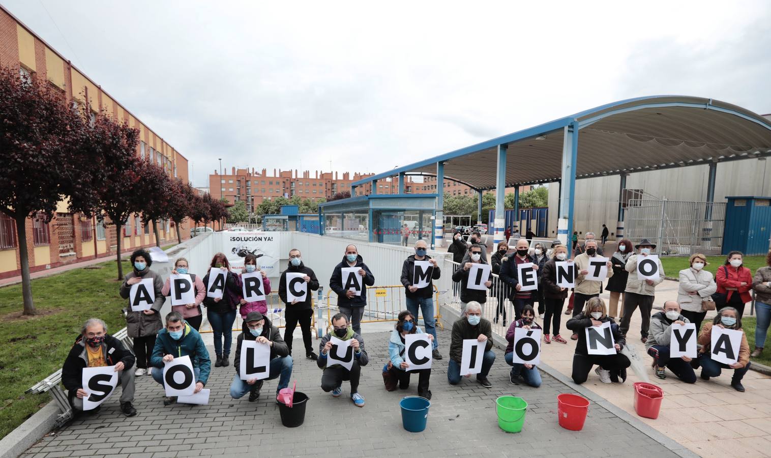 Fotos: Vecinos de La Victoria denuncia el abandono del aparcamiento del barrio