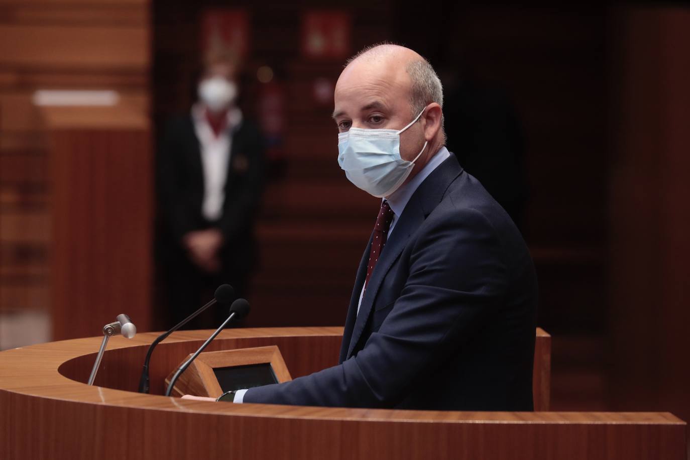 Fotos: El procurador del Común interviene en el pleno de las Cortes