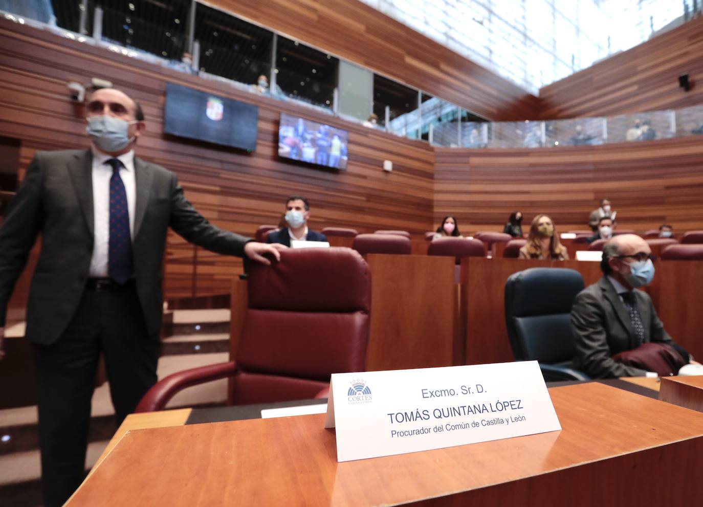 Fotos: El procurador del Común interviene en el pleno de las Cortes