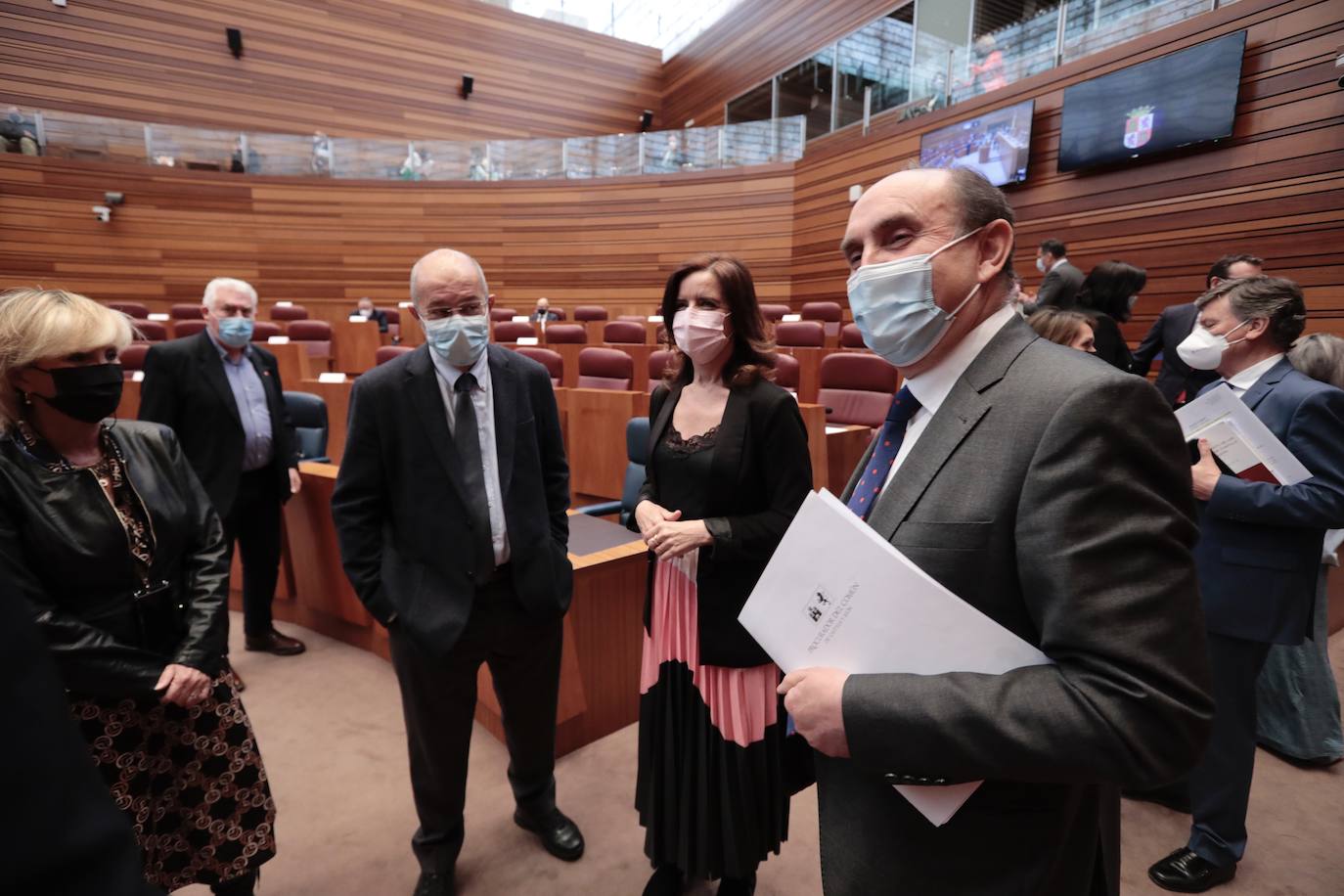 Fotos: El procurador del Común interviene en el pleno de las Cortes