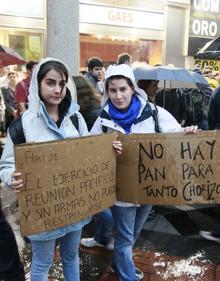 Imagen secundaria 2 - Varios de los encuentros y actos del movimiento 15-M, en mayo de 2011. 