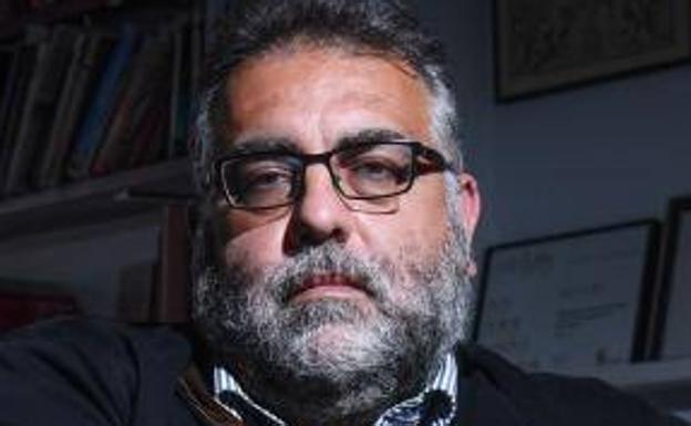 Fernando Cobos.