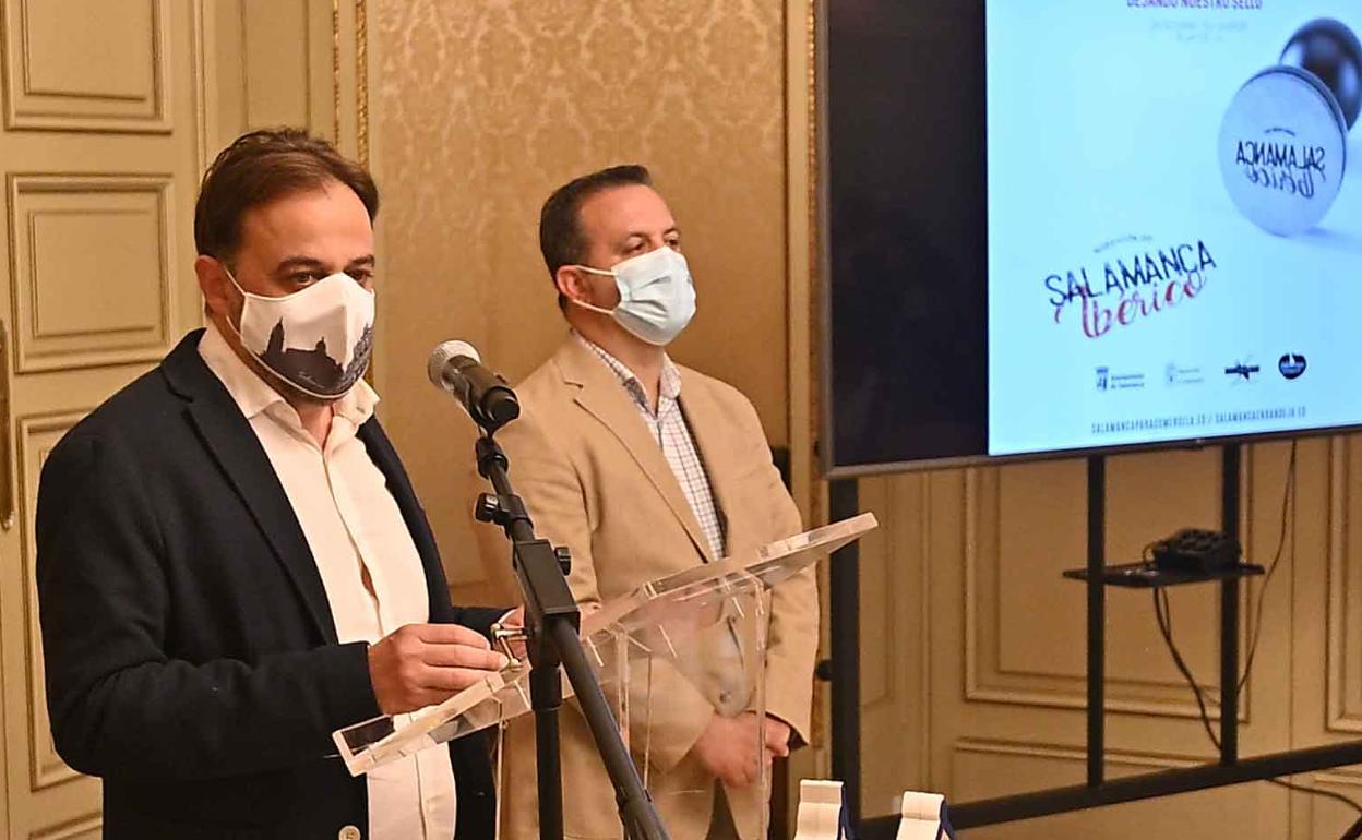 Fernando Castaño y Javier Iglesias durante la presentación 