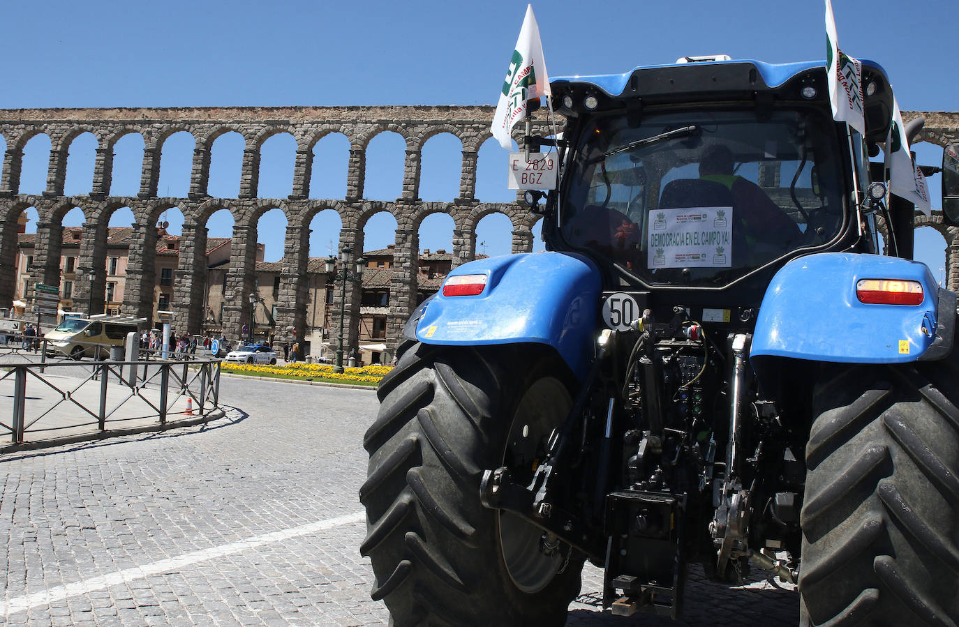 Tractorada por las calles de Segovia 
