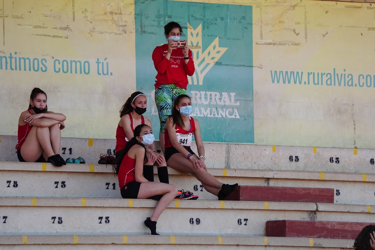 Jornada de atletismo en Las Pistas del Helmántico
