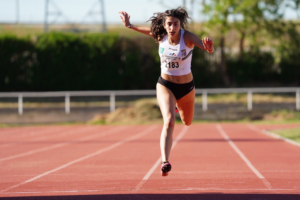 Jornada de atletismo en Las Pistas del Helmántico