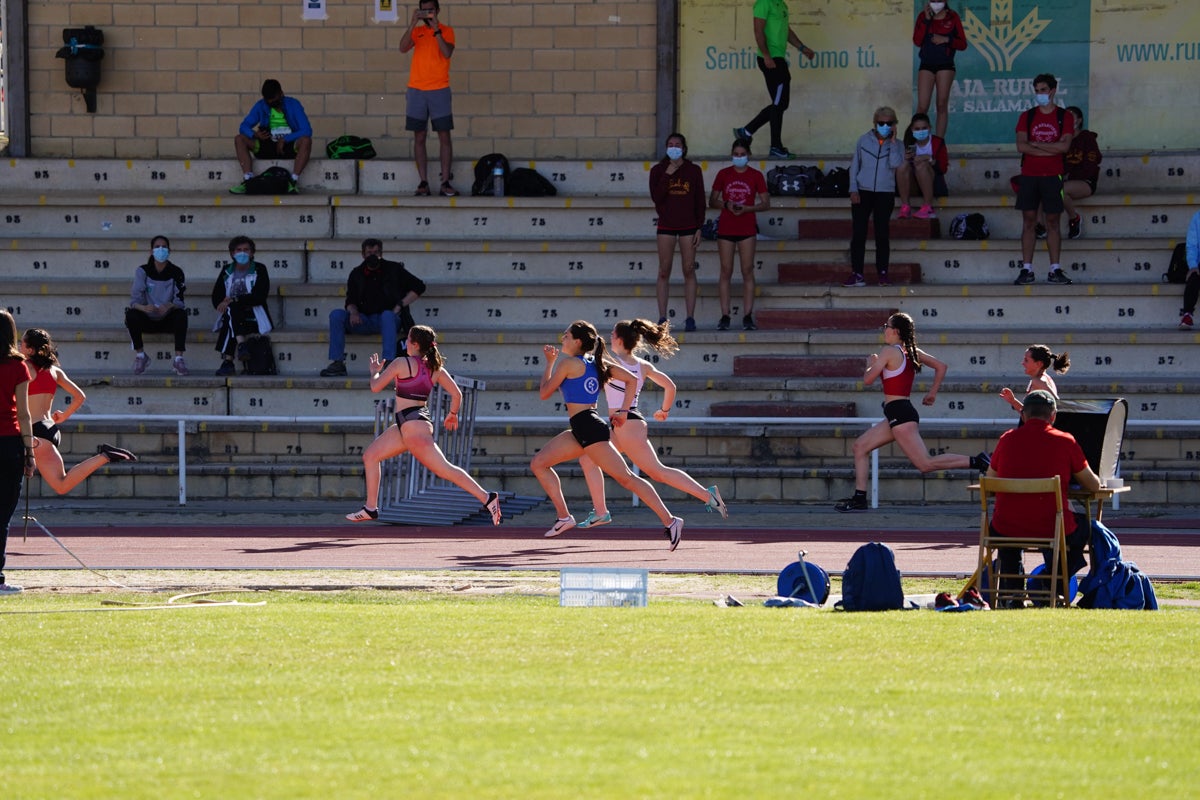 Jornada de atletismo en Las Pistas del Helmántico