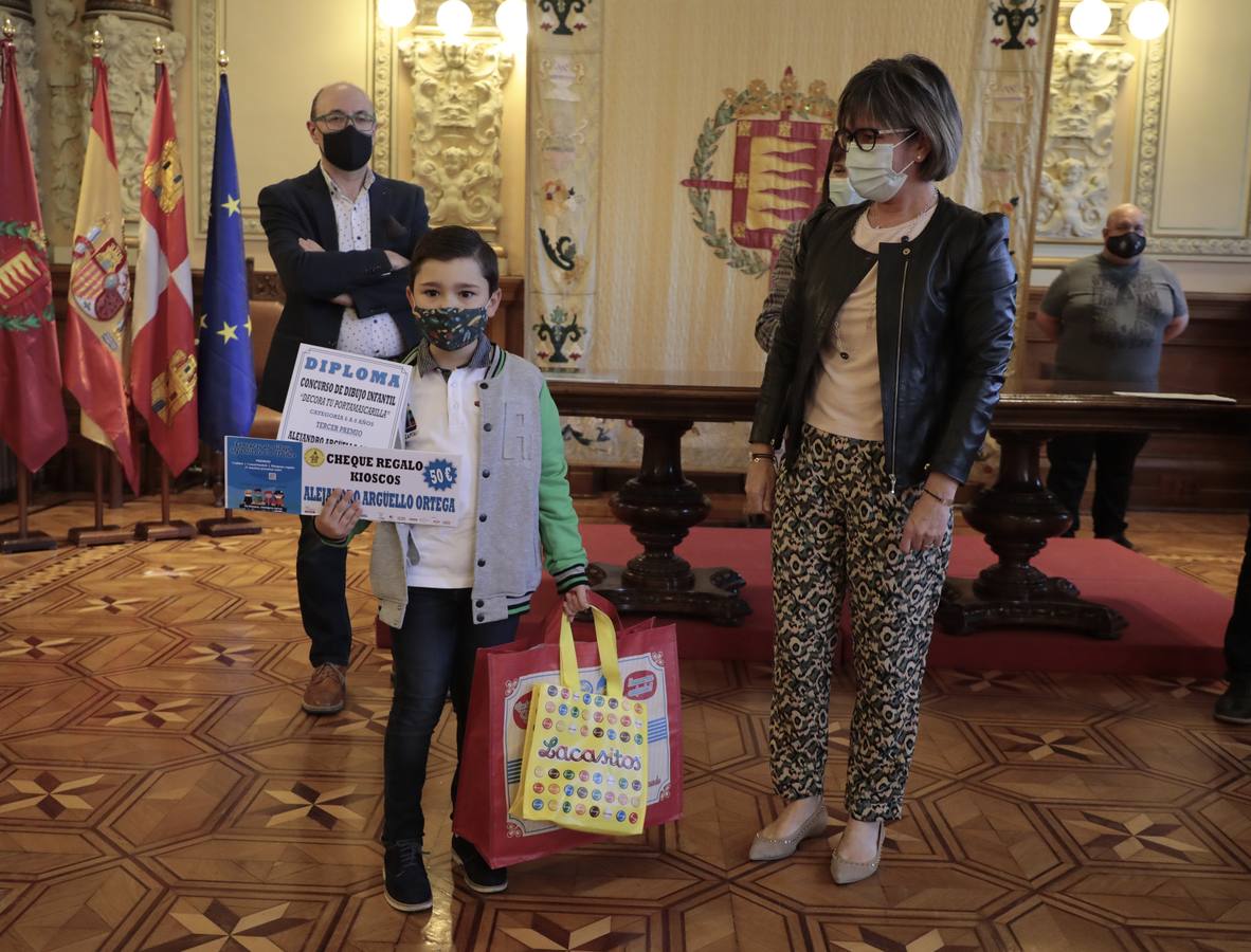 Fotos: Entrega de los premios de concurso de dibujo infantil &#039;Decora tu porta-mascarillas&#039;