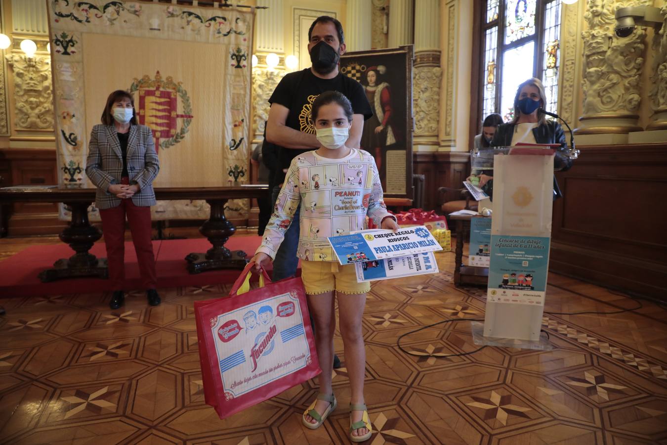 Fotos: Entrega de los premios de concurso de dibujo infantil &#039;Decora tu porta-mascarillas&#039;