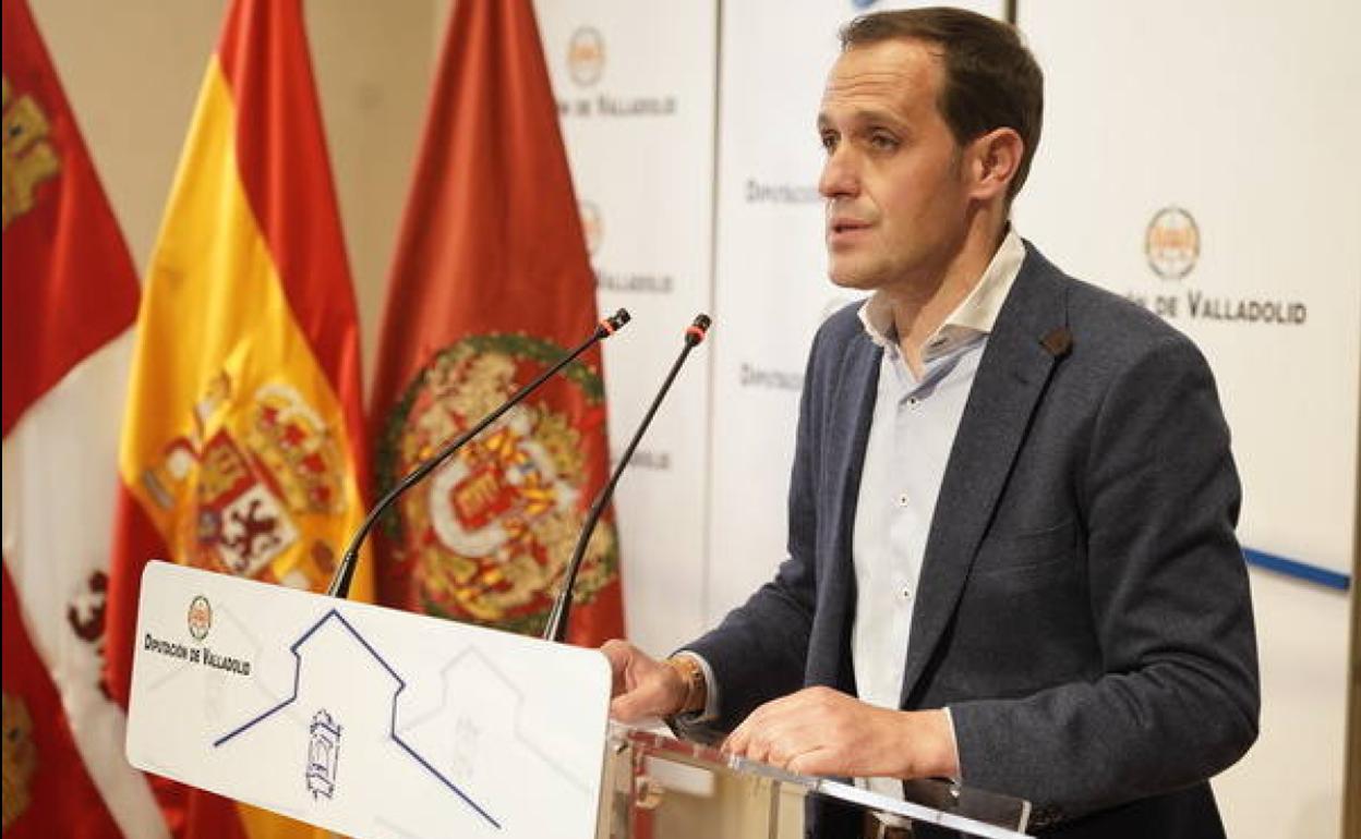 Conrado Íscar, durante la presentación del nuevo servicio. 