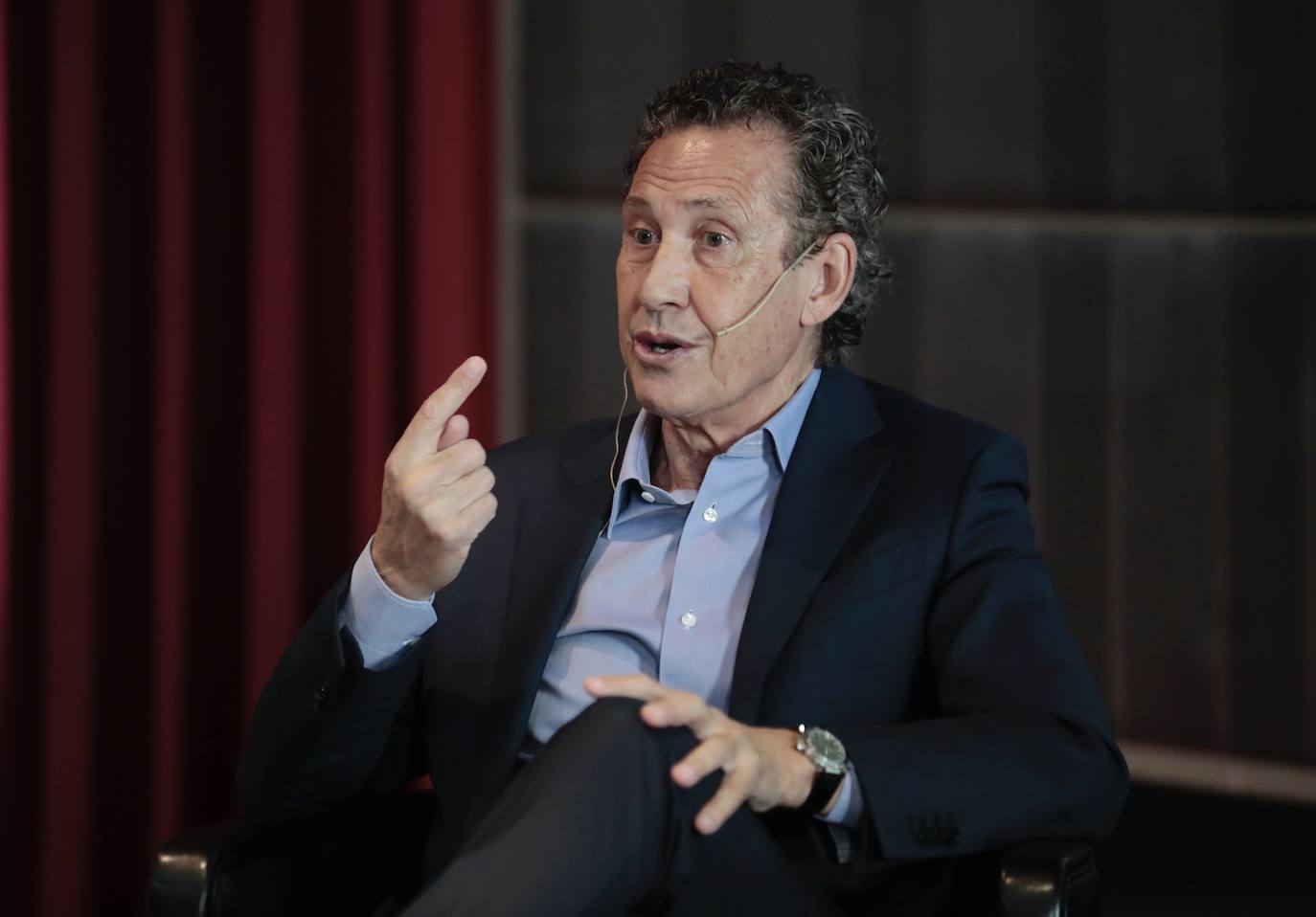 El exfutbolista, exentrenador y actual comentarista y empresario Jorge Valdano, en el Foro Económico de El Norte de Castilla.