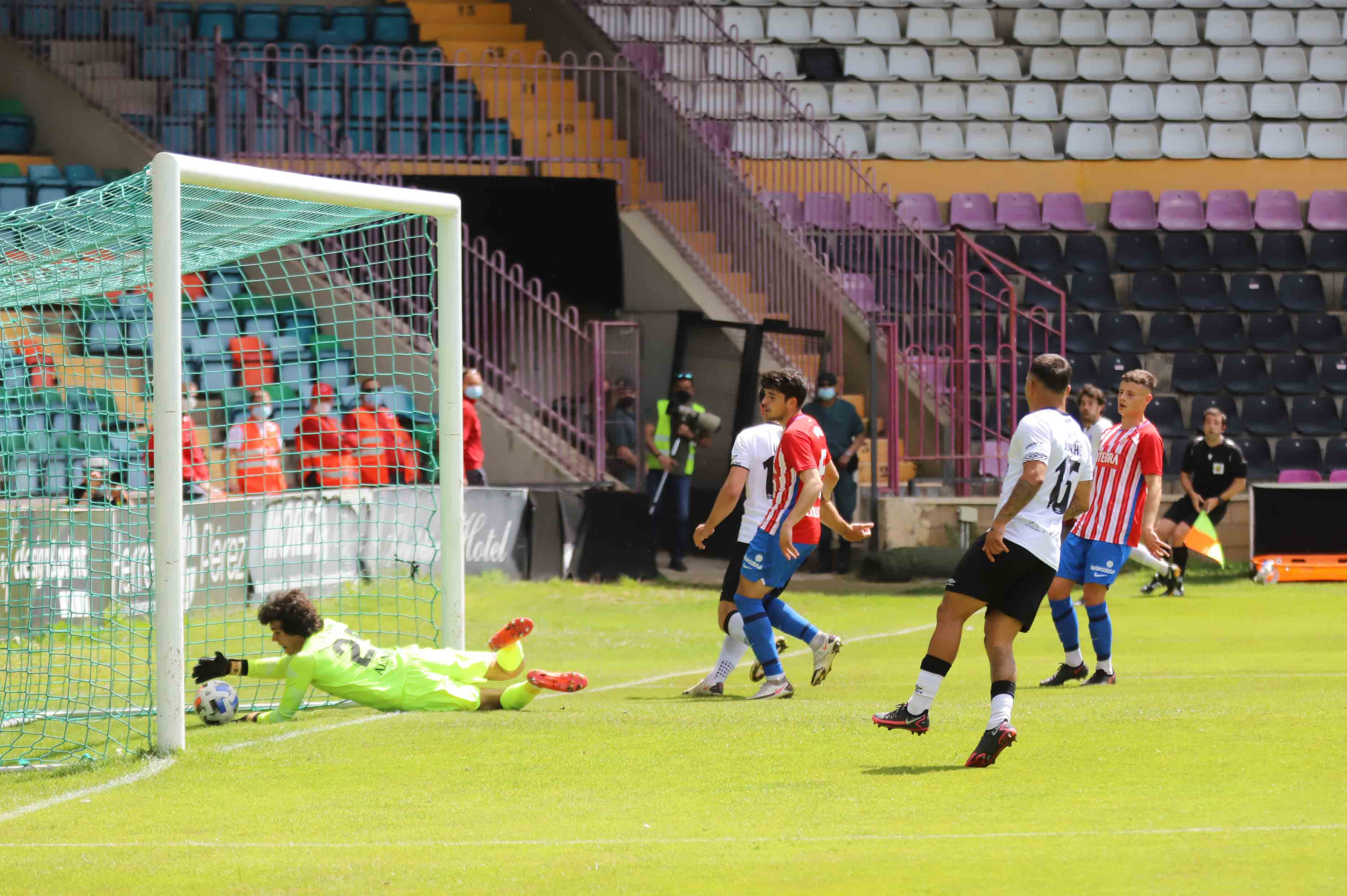 Salamanca UDS 4-1 Real Sporting B