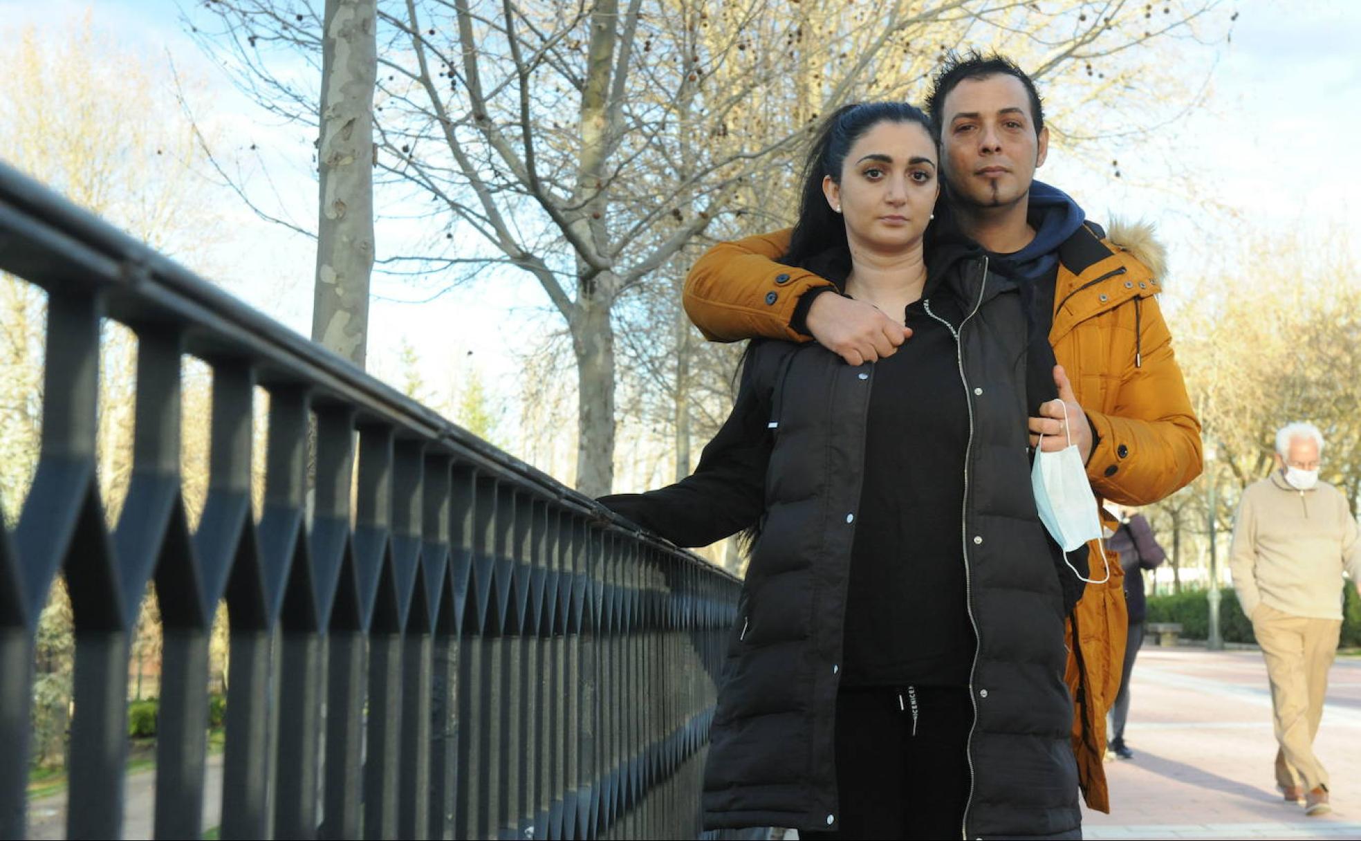 Enrique Jiménez y Lidia Escudero, los padres de la pequeña Yanela. 