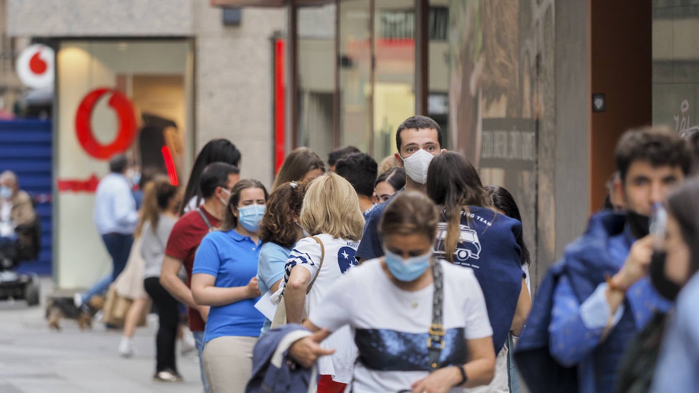 Taburete conquistó Valladolid con un repaso a su discografía