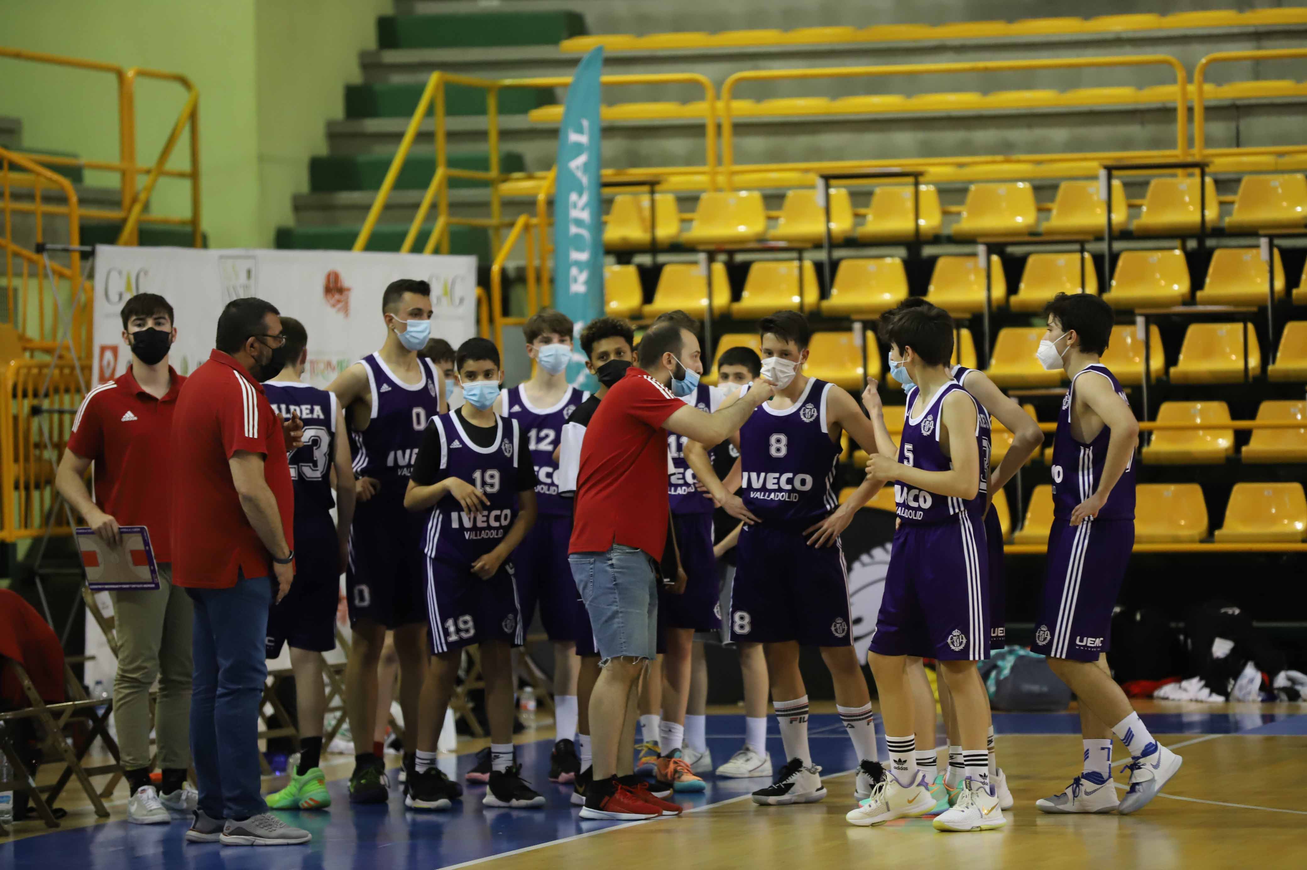 Final a cuatro masculina infantil E. Leclerc - Iveco Valladolid (65-53)