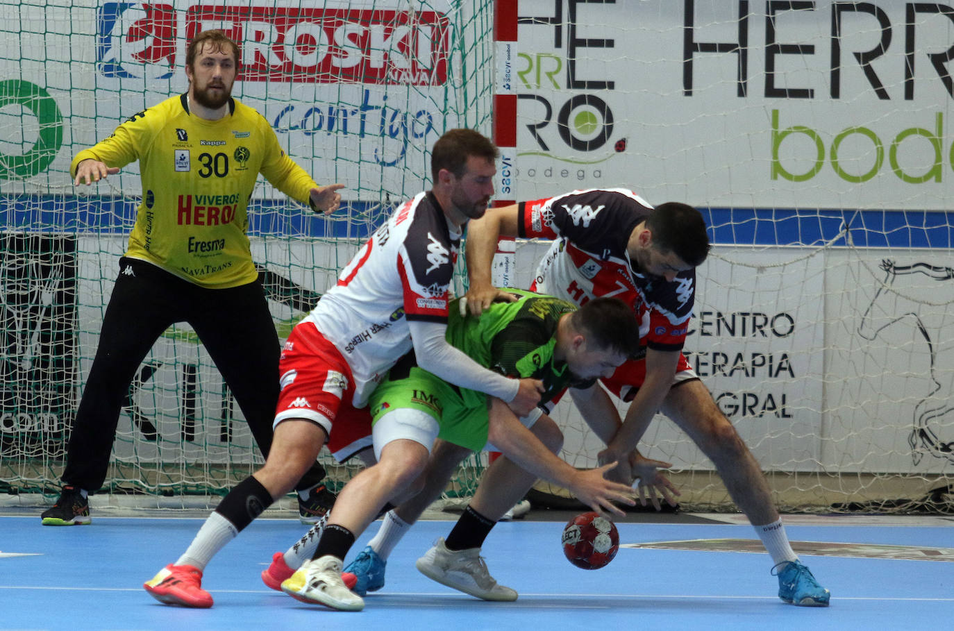 Encuentro entre el balonmano nnava y Anaitasuna. 