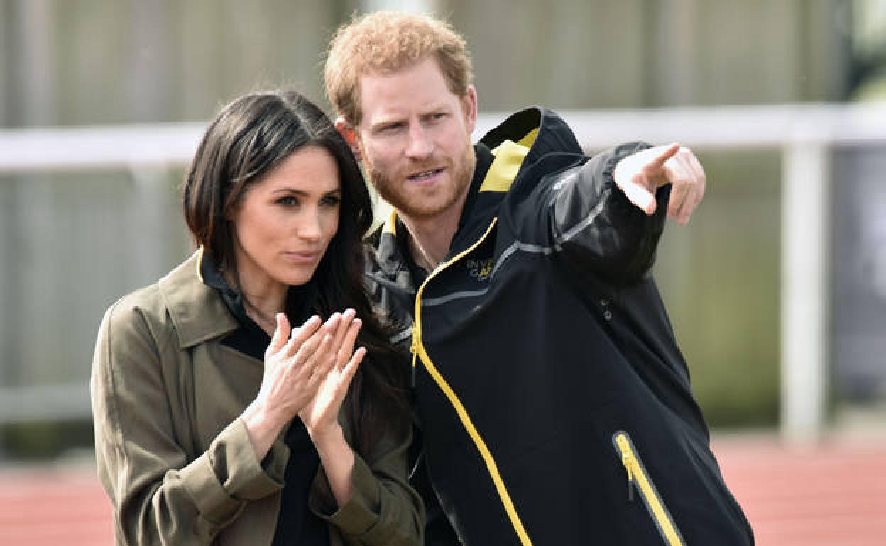 El Príncipe Harry y su esposa Meghan Markle. 