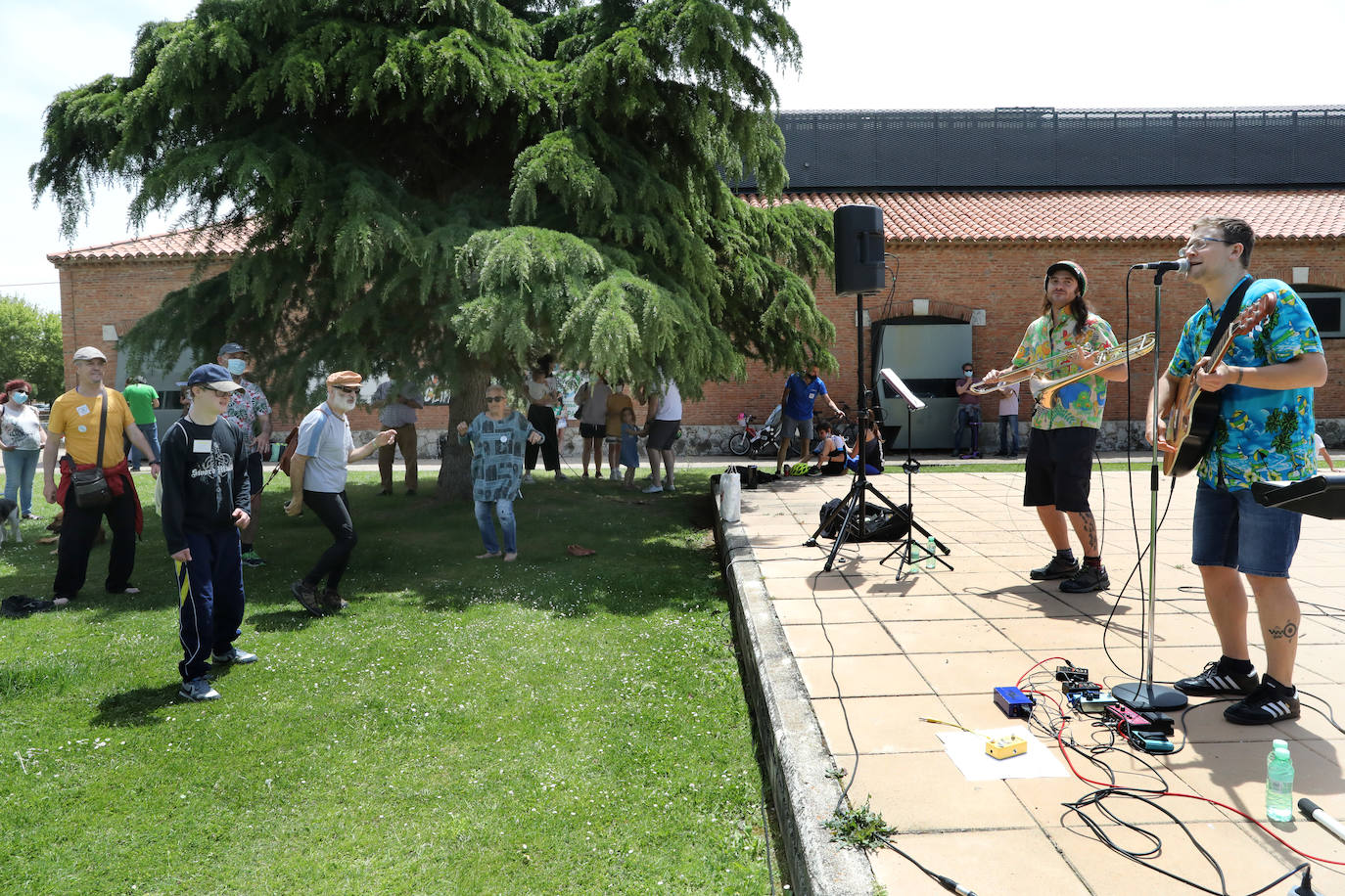 Más de noventa ciclistas recorrieron algunas de las principales calles de Palencia esta mañana