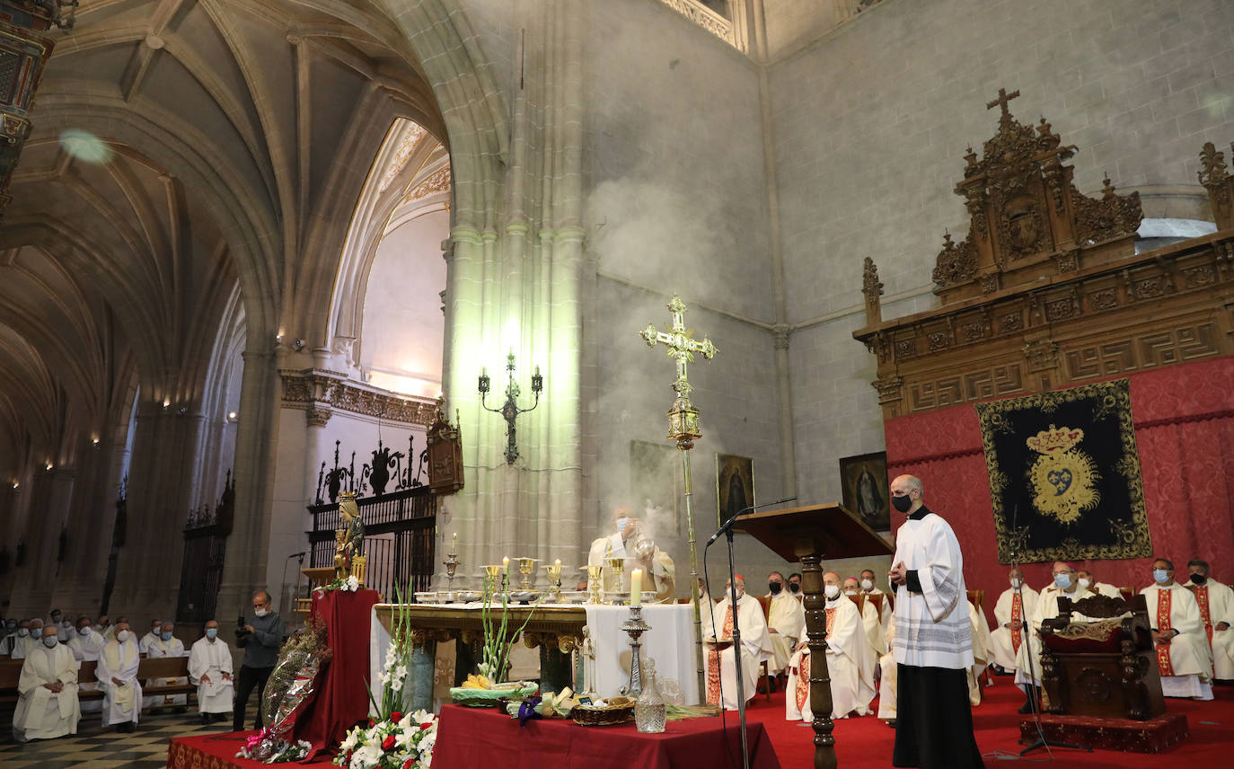 La eucaristía oficiada por el Nuncio del Papa y el obispo de Palencia se pudo ver desde cualquier punto del mundo.