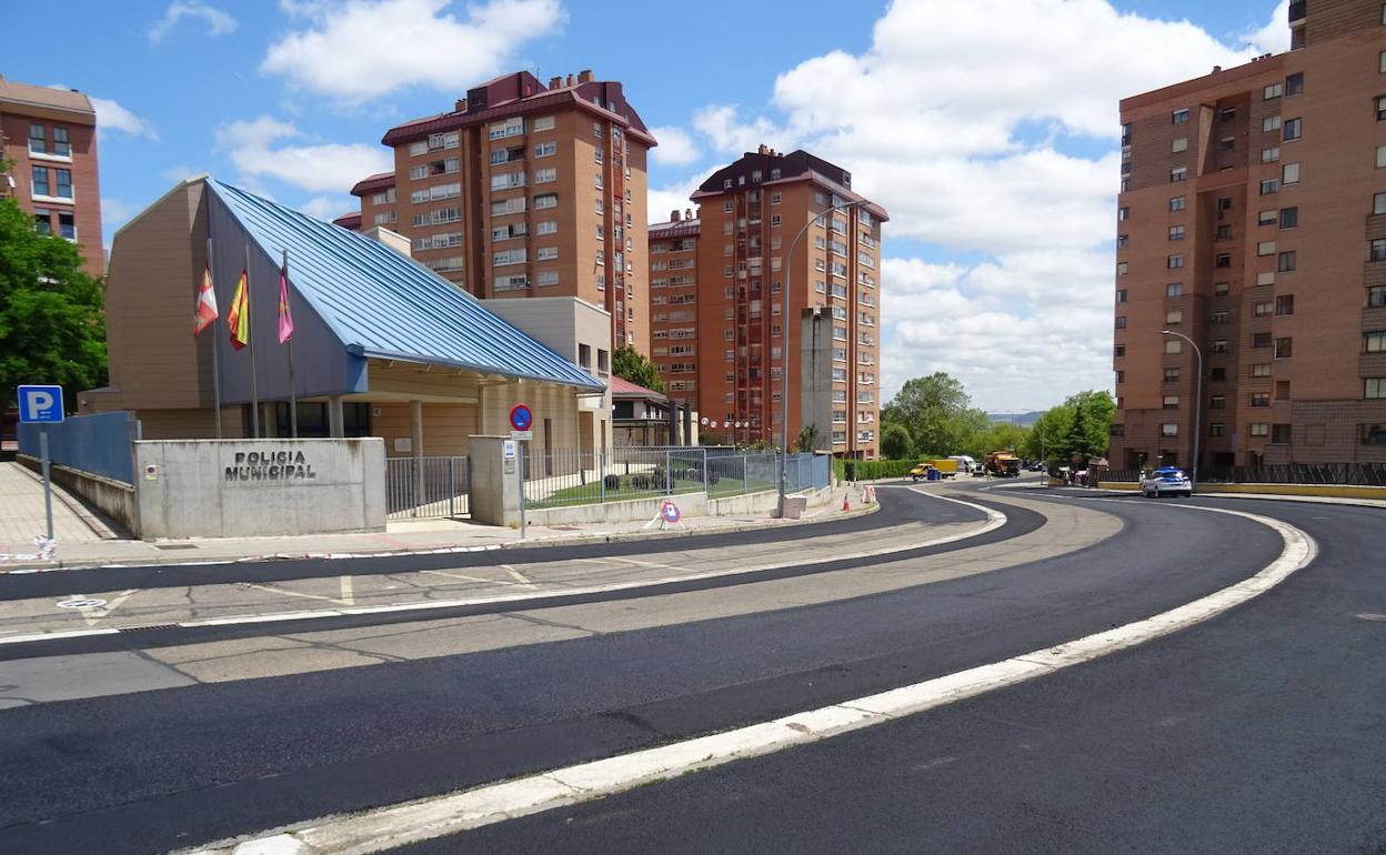Estado del tráfico y carreteras en Valladolid: Calles cortadas en Parquesol por trabajos de asfaltado