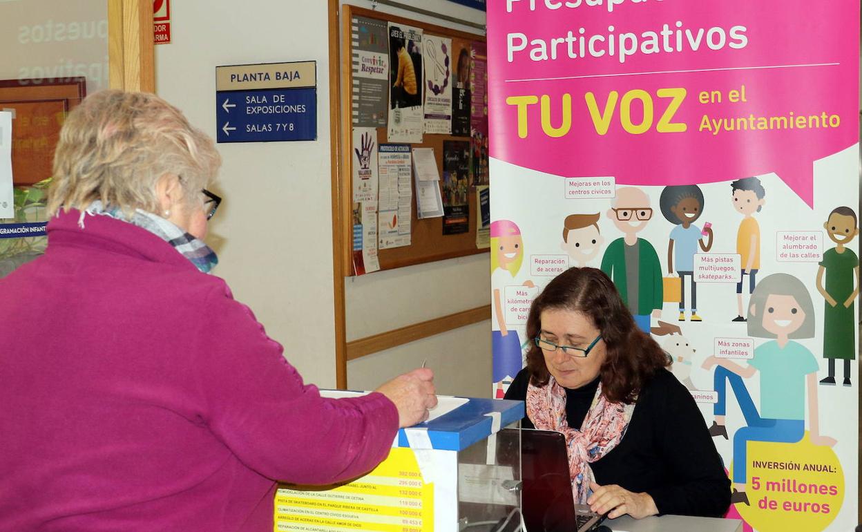 Votación de los presupuestos participativos en una edición anterior. 