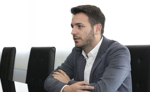 Fran Sánchez negocia su desvinculación del Granada para llegar al Real Valladolid