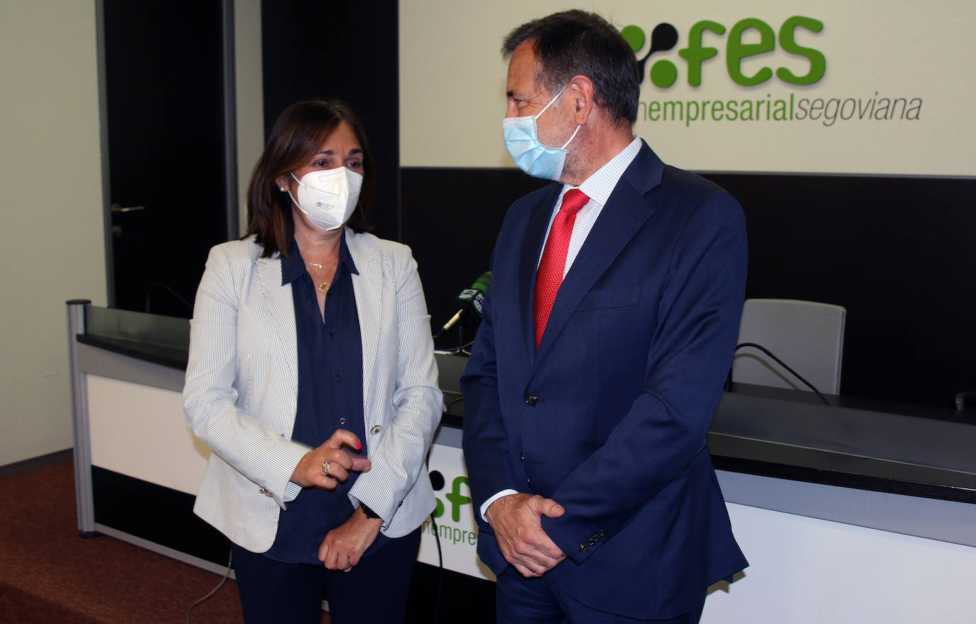 Beatriz Escudero y Mario Monrós, en la presentación.