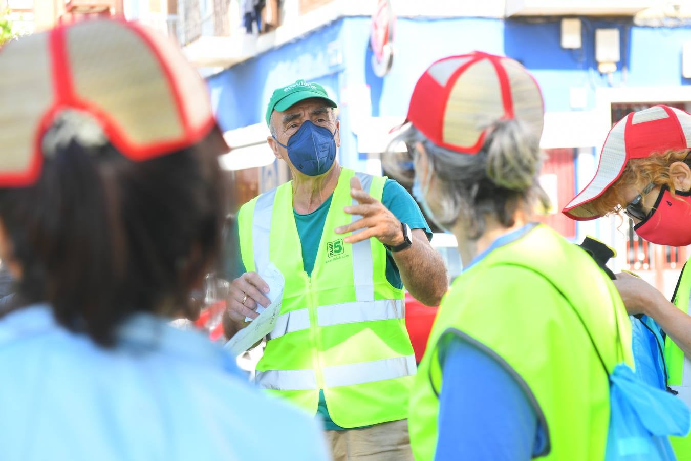 Fotos: Labores de limpieza del Esgueva en Valladolid