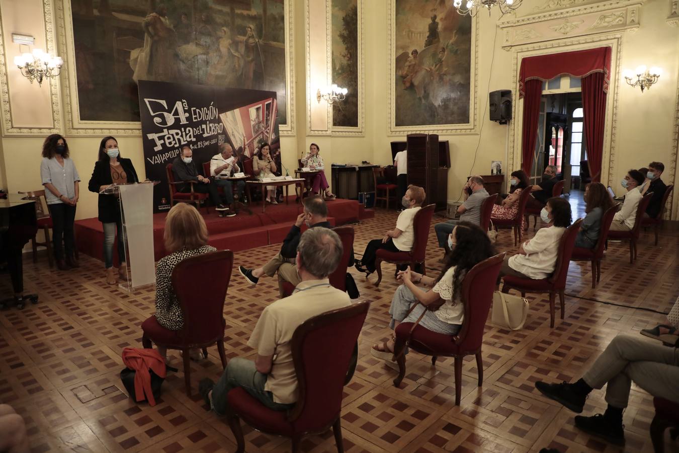 Fotos: La Feria del Libro de Valladolid rinde homenaje a José Jiménez Lozano