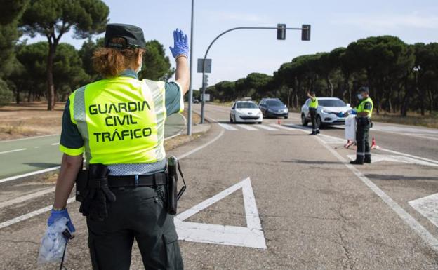 Control de alcoholemia en las piscinas de Renault. 