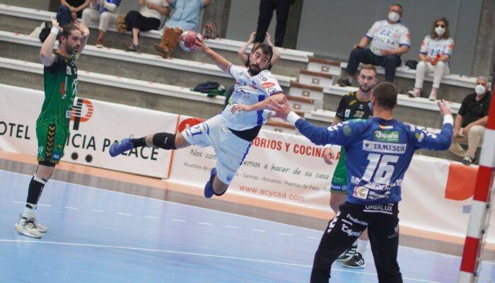 Gonzalo Carró, durante un partido con el Cisne. 