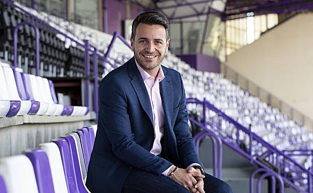 Fran Sánchez, director deportivo del Real Valladolid, en el estadio José Zorrilla tras la entrevista