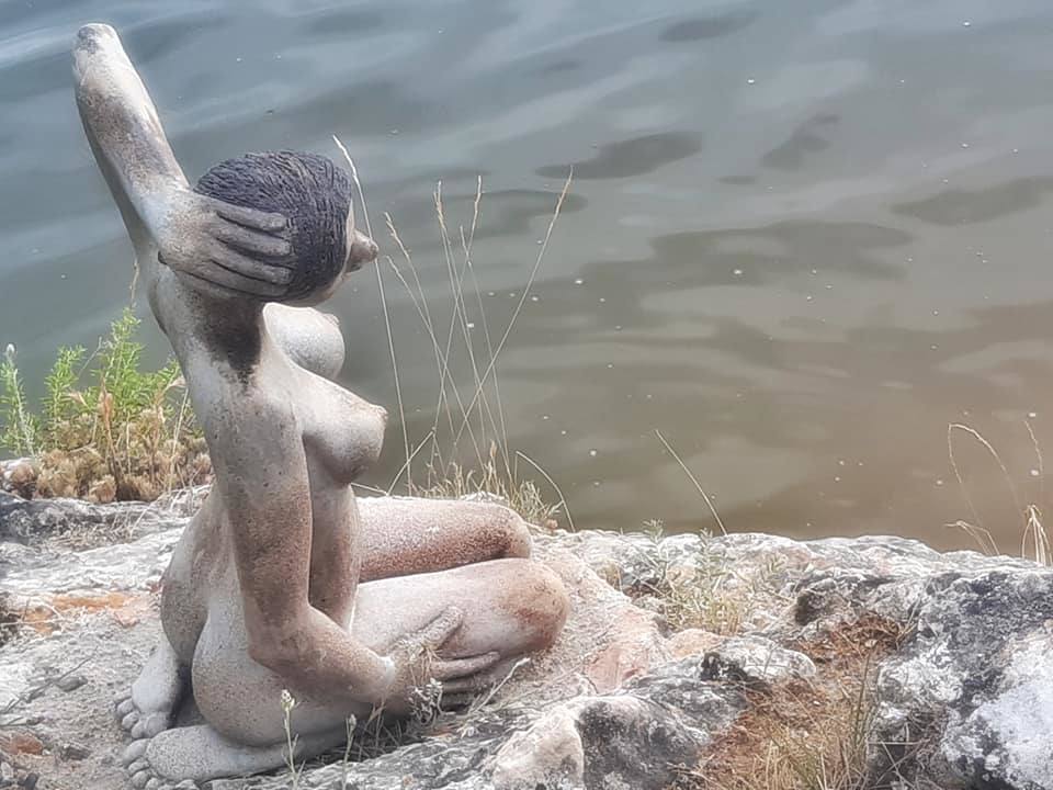 La Ninfa de la Serranilla, obra de Miguel Ángel Fernández. 