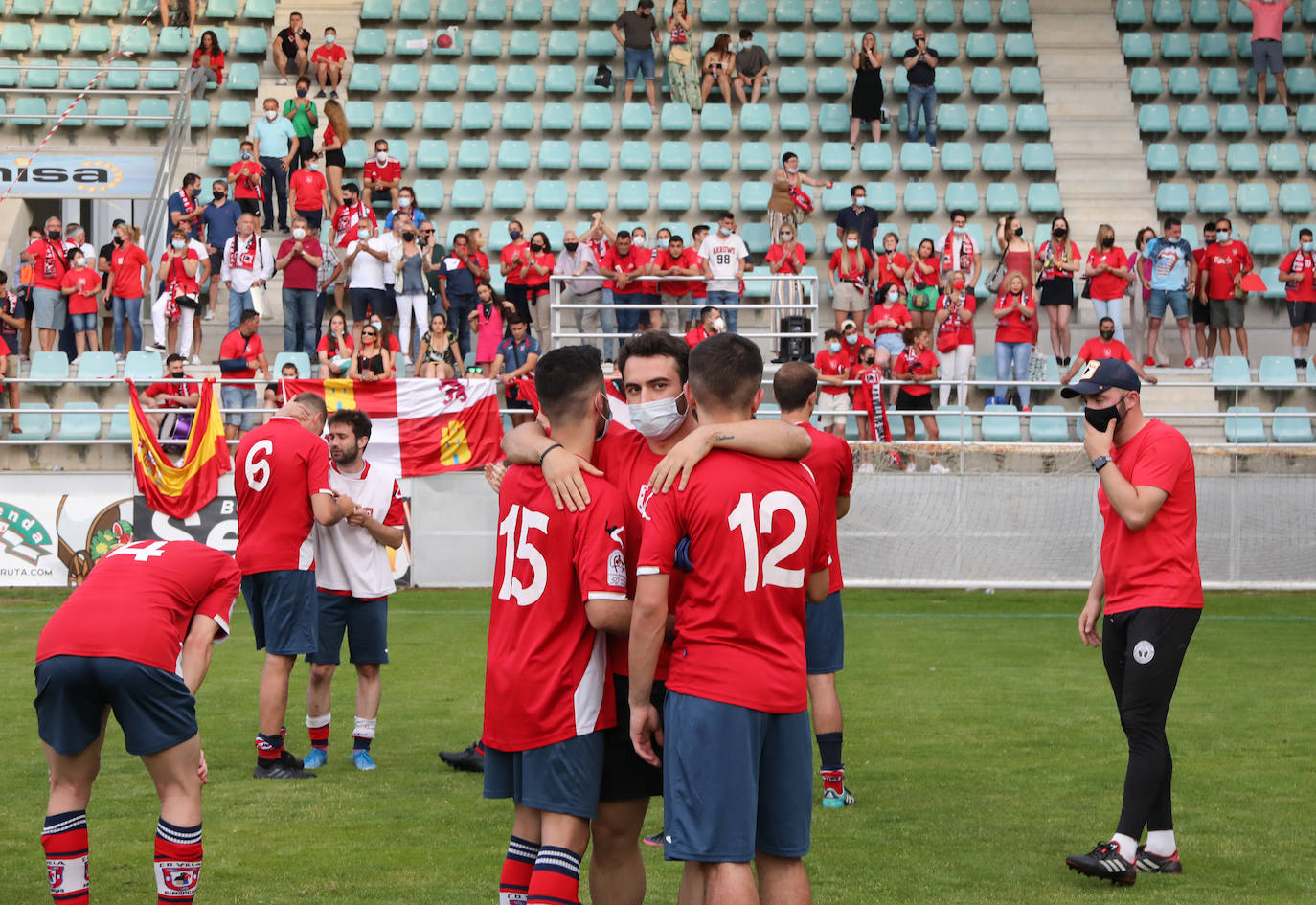 Los jugadores de Pechu doblegan a su rival y son nuevo equipo de Tercera RFEF.