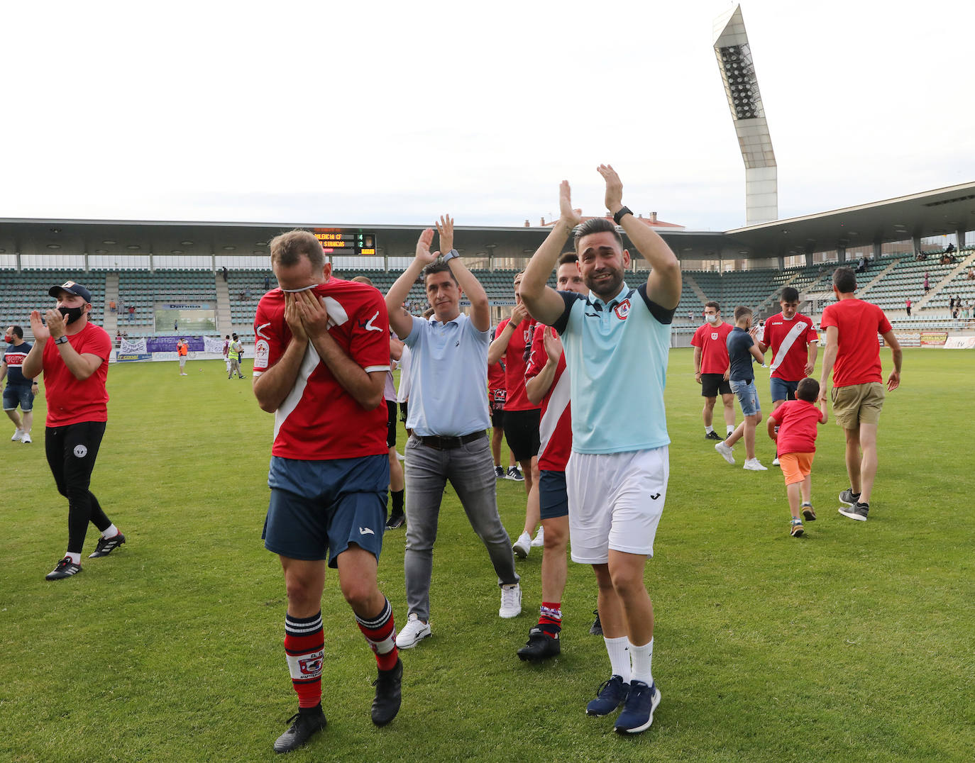 Los jugadores de Pechu doblegan a su rival y son nuevo equipo de Tercera RFEF.