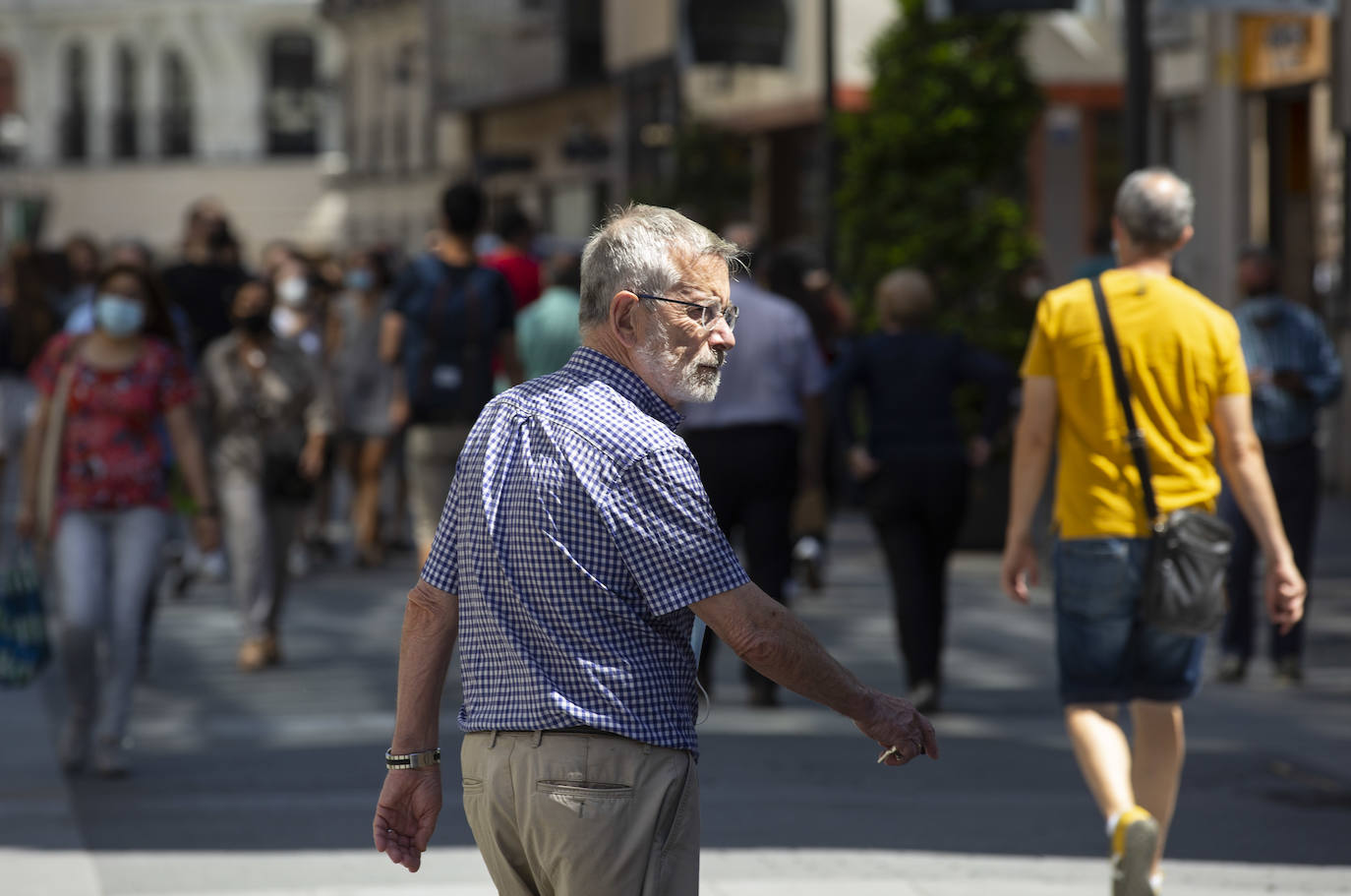 Valladolid, en el primer día en el que el uso de la mascarilla no es obligatorio en espacios abiertos.