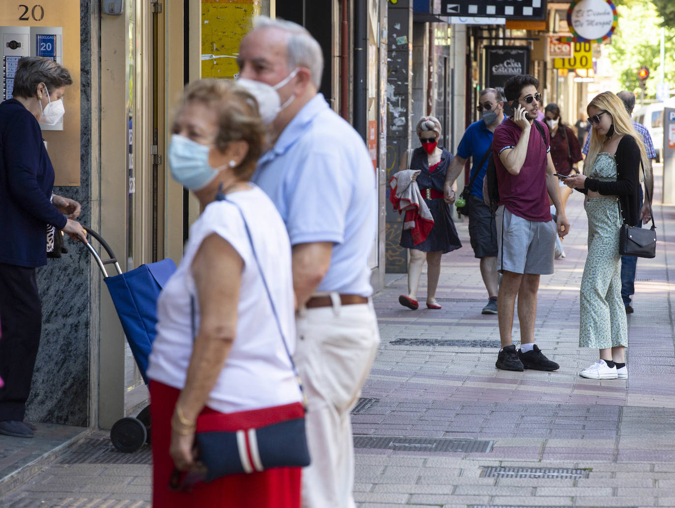 Valladolid, en el primer día en el que el uso de la mascarilla no es obligatorio en espacios abiertos.