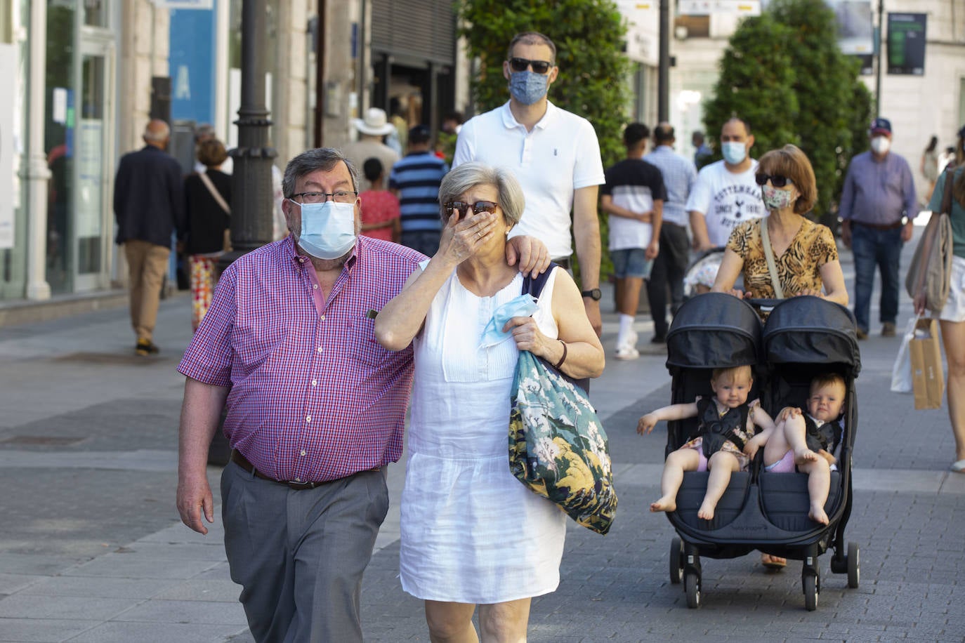 Valladolid, en el primer día en el que el uso de la mascarilla no es obligatorio en espacios abiertos.