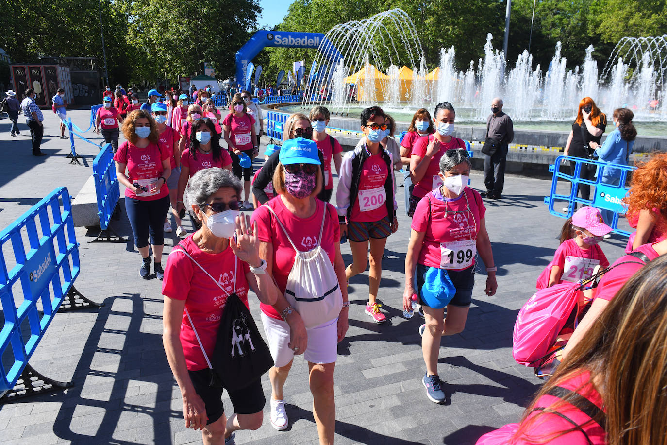 Fotos: IV Marcha y Carrera de las Mujeres en Valladolid (4/6)