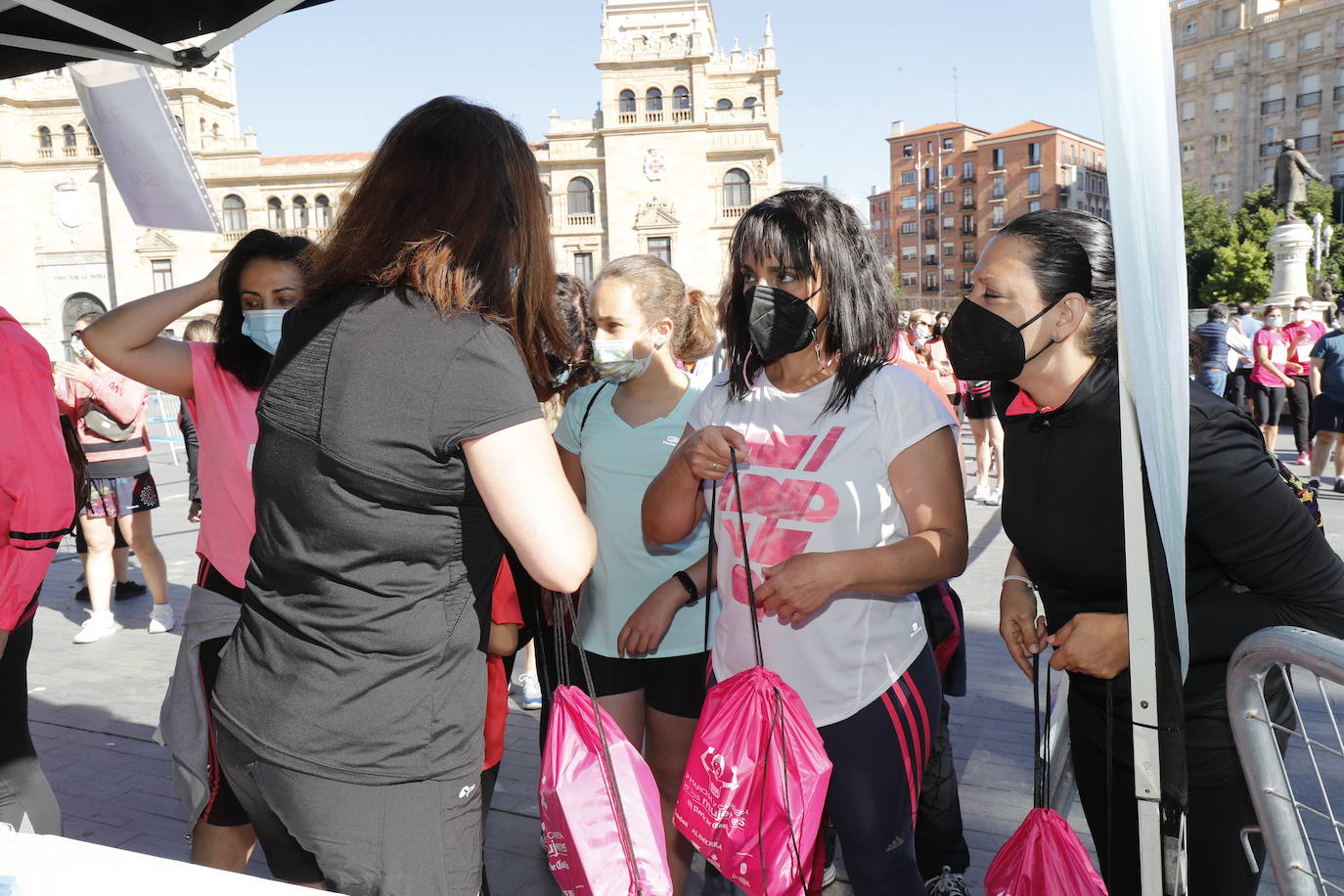 Fotos: IV Marcha y Carrera de las Mujeres en Valladolid (2/5)