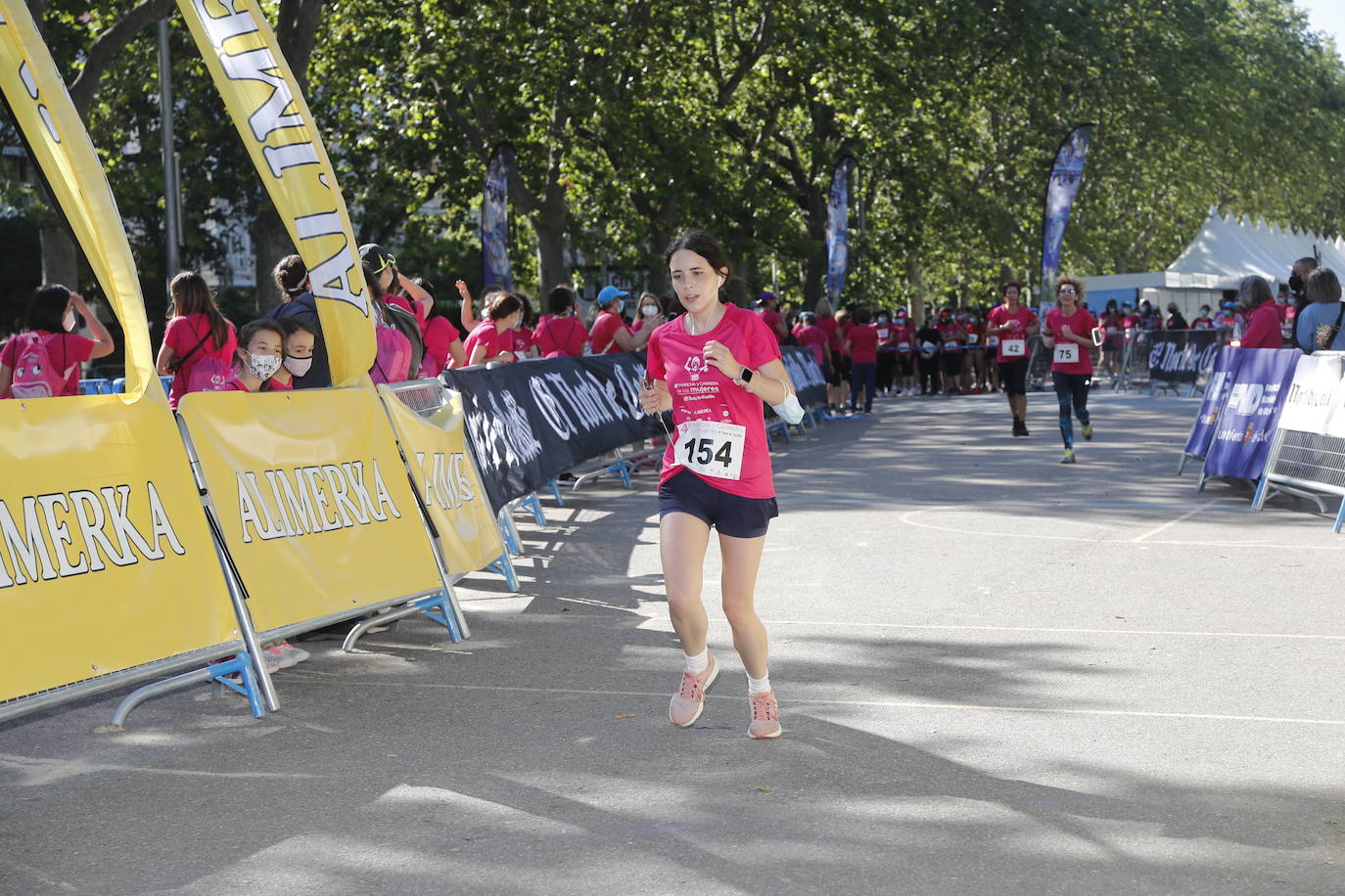 Fotos: IV Marcha y Carrera de las Mujeres en Valladolid (3/5)