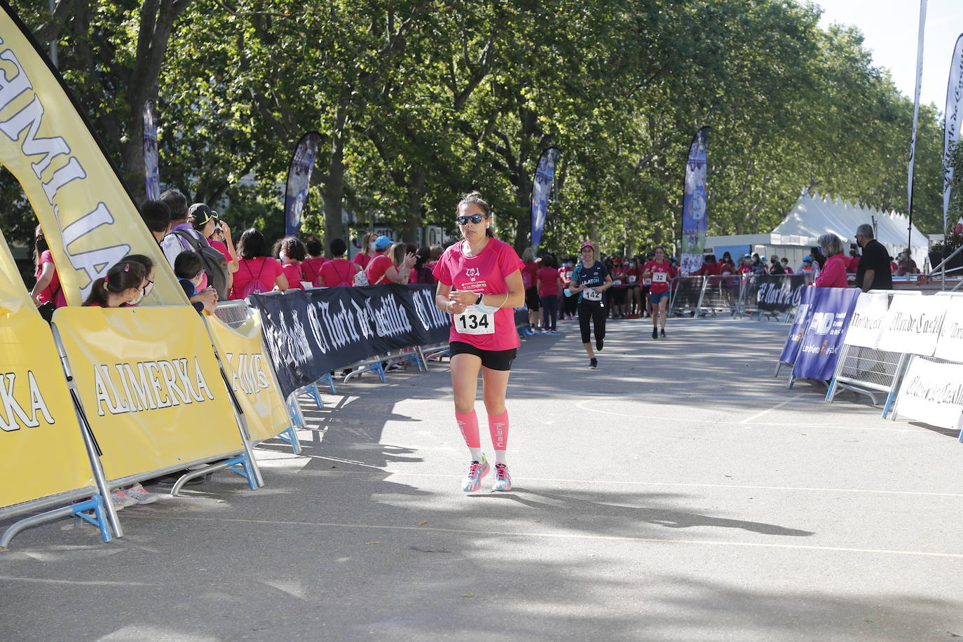 Fotos: IV Marcha y Carrera de las Mujeres en Valladolid (3/5)