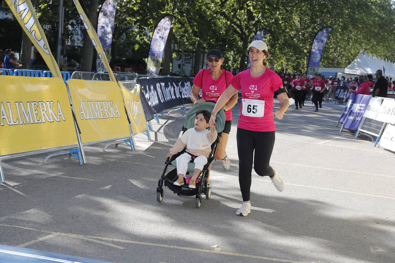 Fotos: IV Marcha y Carrera de las Mujeres en Valladolid (3/5)