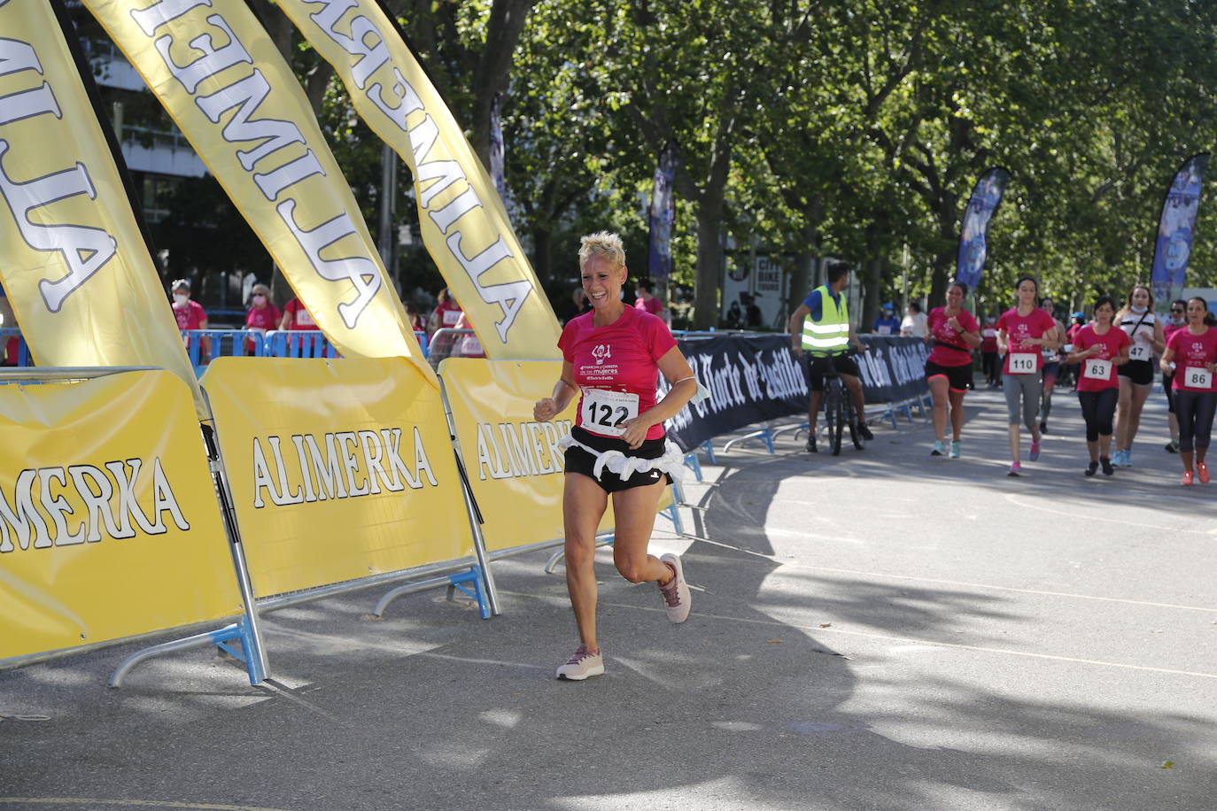 Fotos: IV Marcha y Carrera de las Mujeres en Valladolid (4/5)