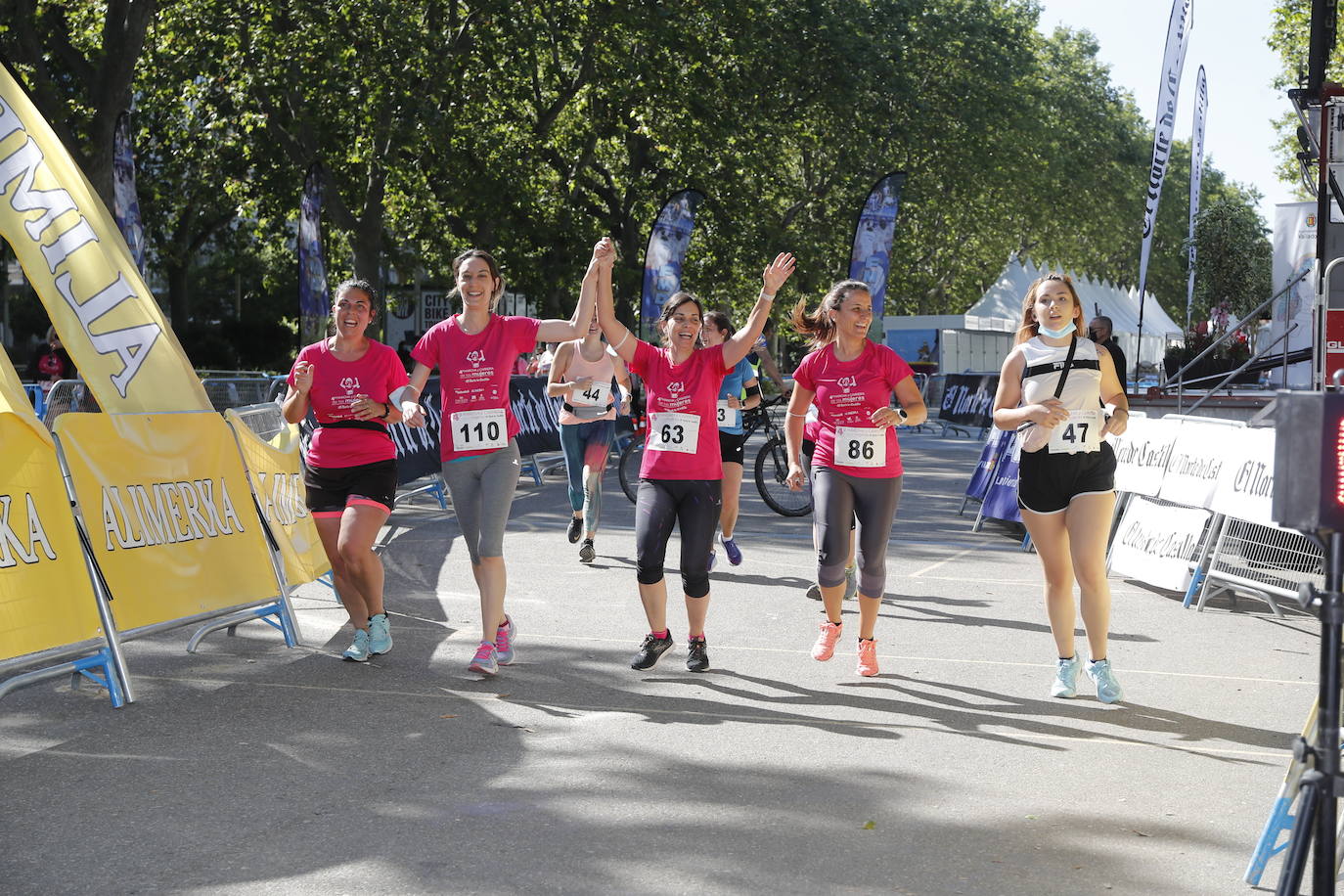 Fotos: IV Marcha y Carrera de las Mujeres en Valladolid (4/5)