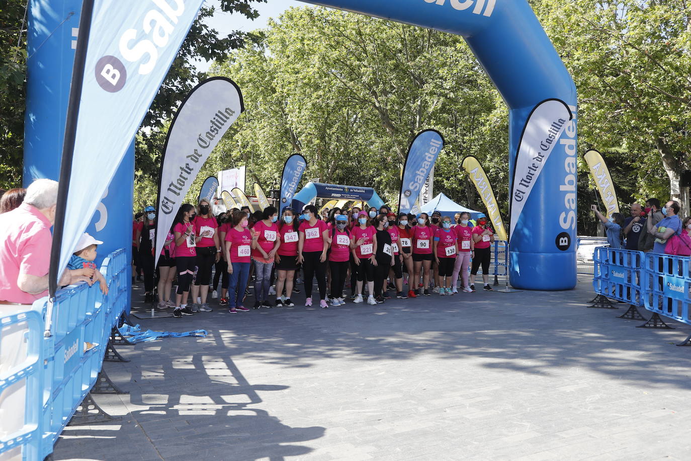 Fotos: IV Marcha y Carrera de las Mujeres en Valladolid (4/5)